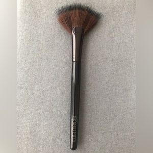 Laura Mercier Fan Powder Brush